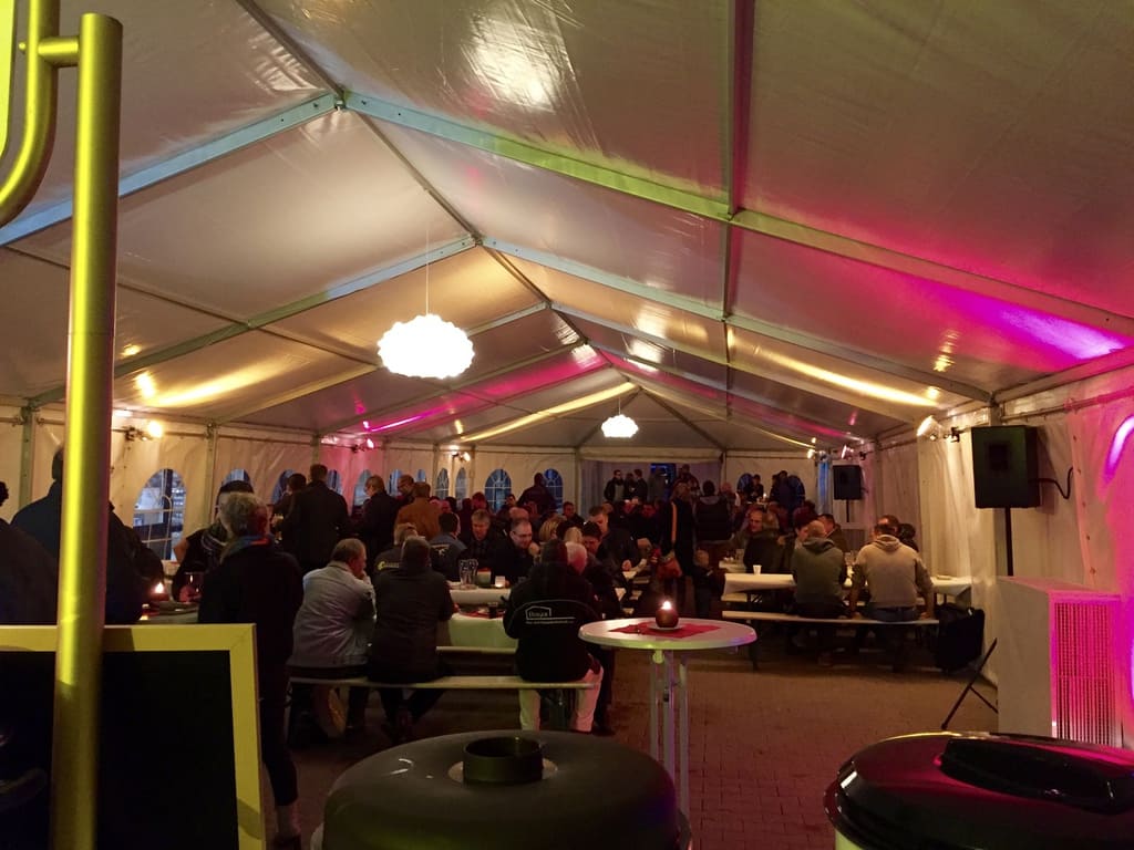 Festzelt im Einsatz